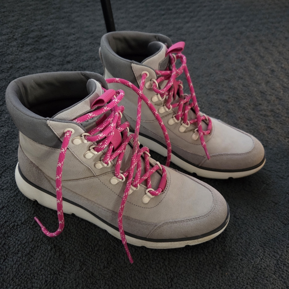 COLE HAAN ZeroGrand Omni Hiker Boot Size 7.5 Dove Gray Suede